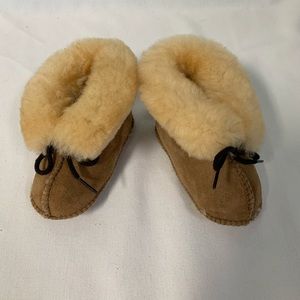 Minnetonka Baby Booties
